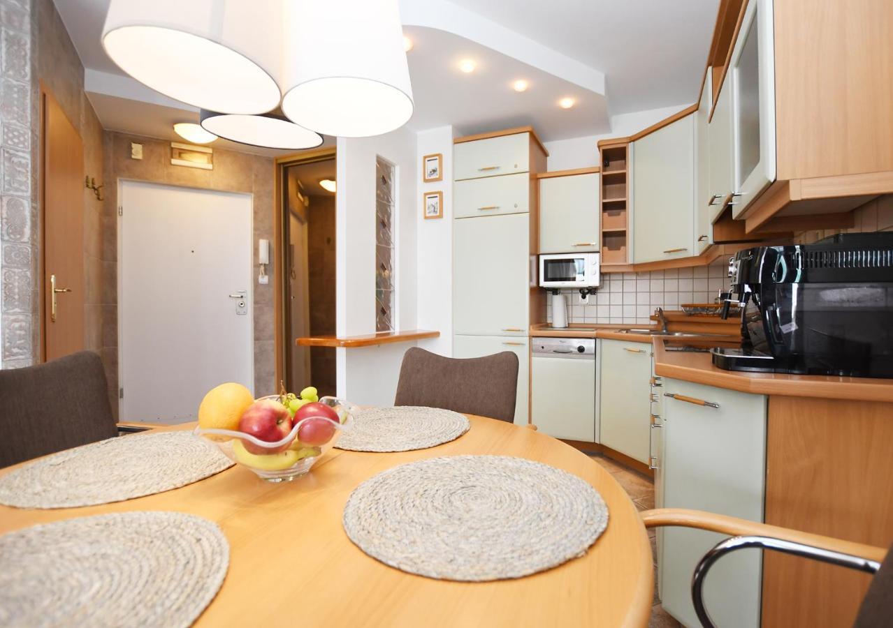 Apartament Porto Z Rowerami Gratis Kolobrzeg Exterior photo