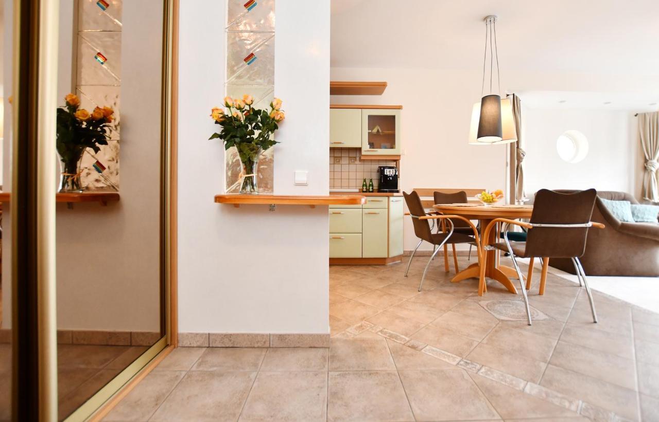 Apartament Porto Z Rowerami Gratis Kolobrzeg Exterior photo
